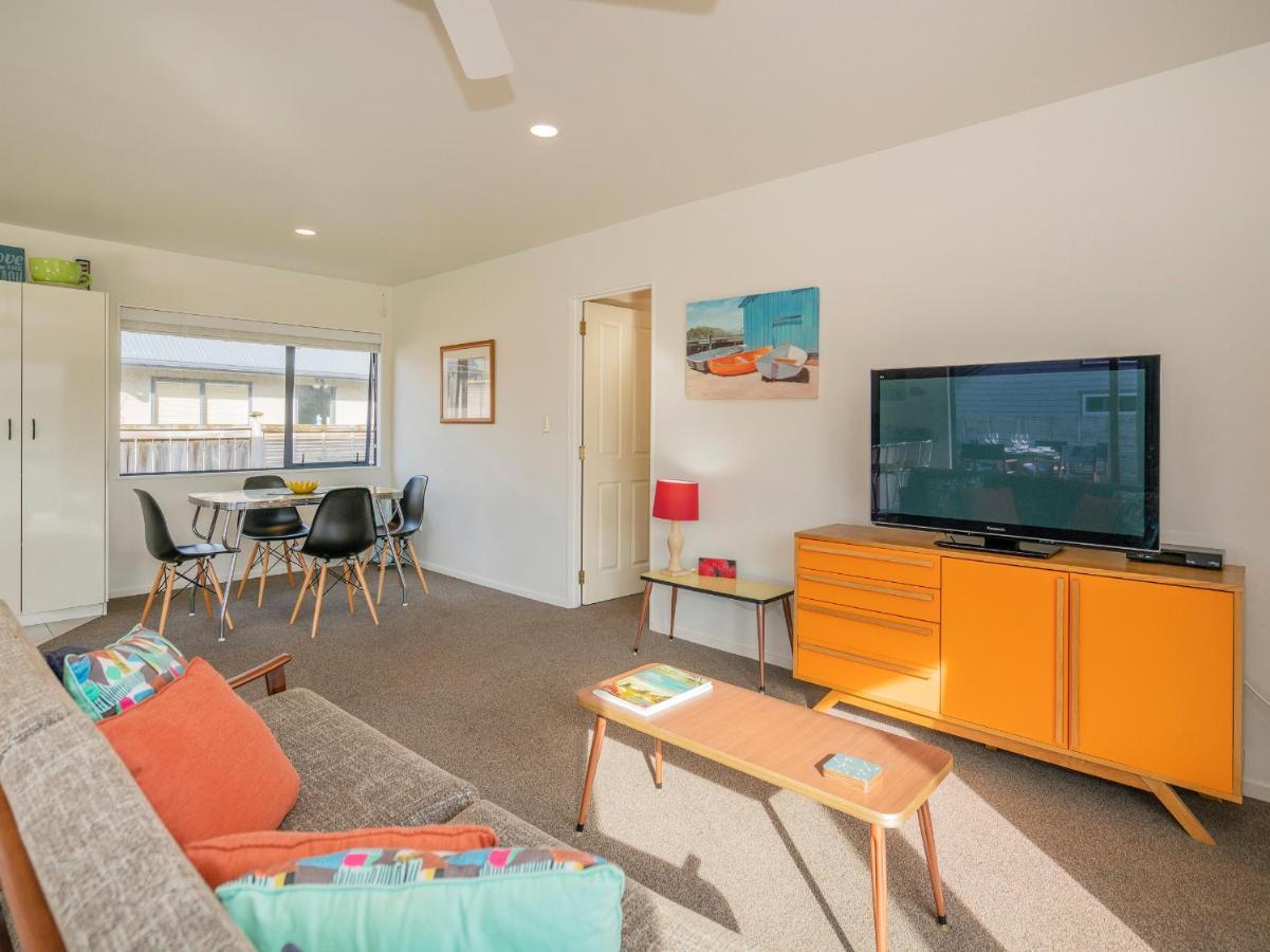 Sunlight Bach - Whitianga Holiday Home Екстер'єр фото