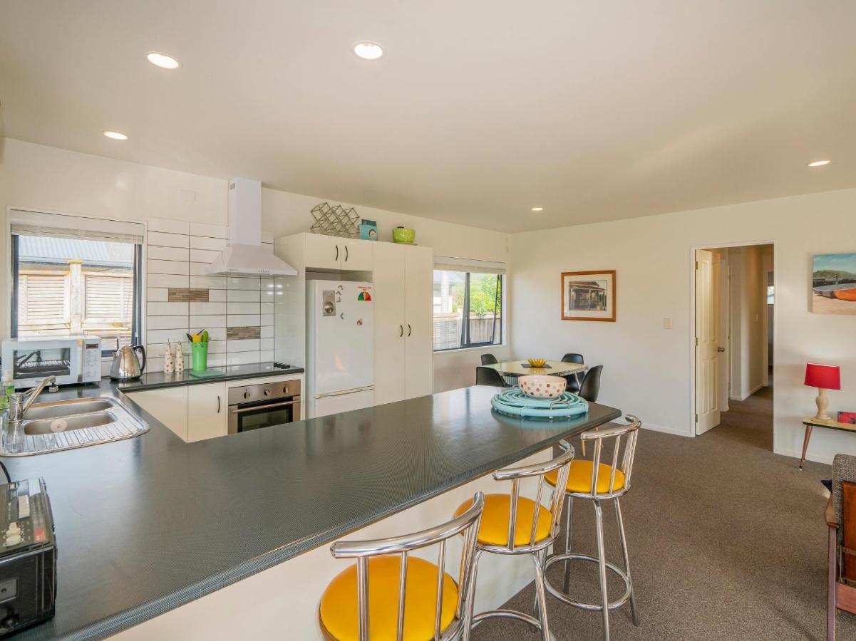 Sunlight Bach - Whitianga Holiday Home Екстер'єр фото