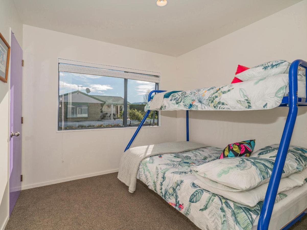 Sunlight Bach - Whitianga Holiday Home Екстер'єр фото