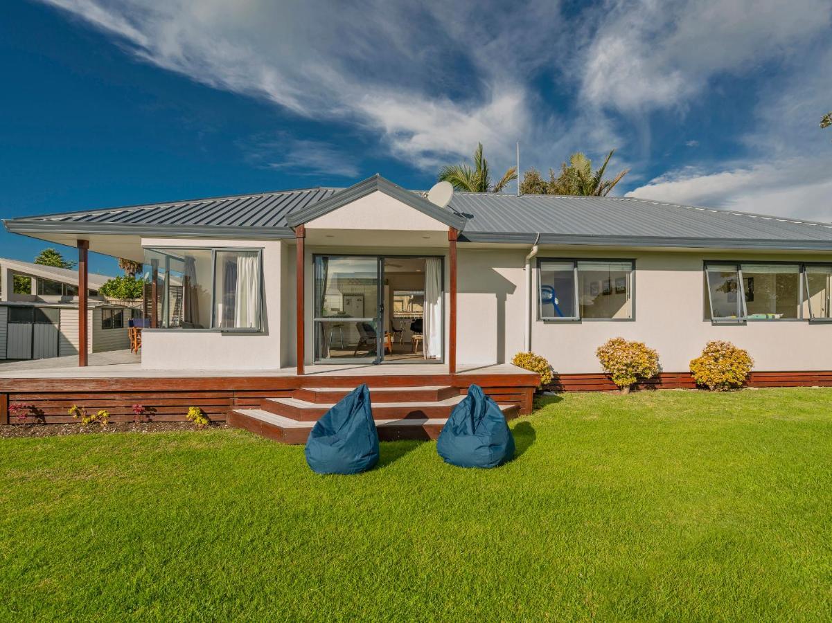 Sunlight Bach - Whitianga Holiday Home Екстер'єр фото